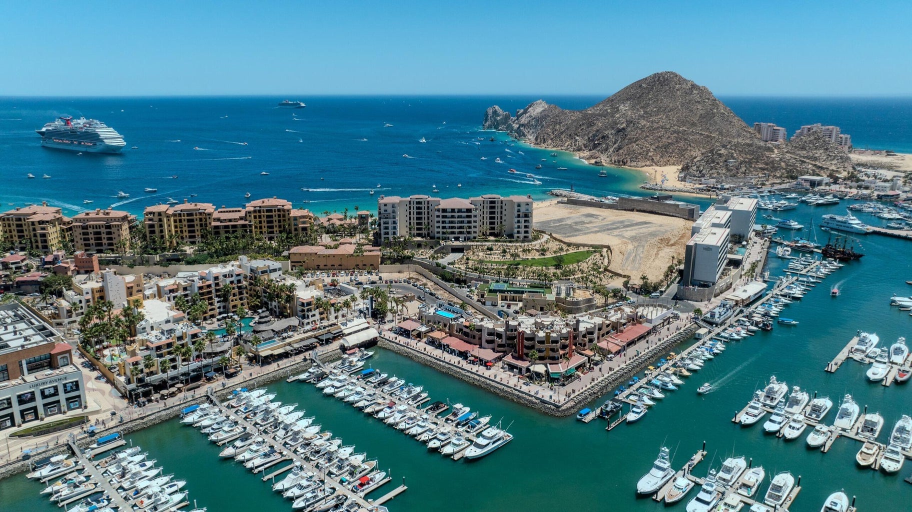 Cabo Plaza 205B, Cabo San Lucas Marina