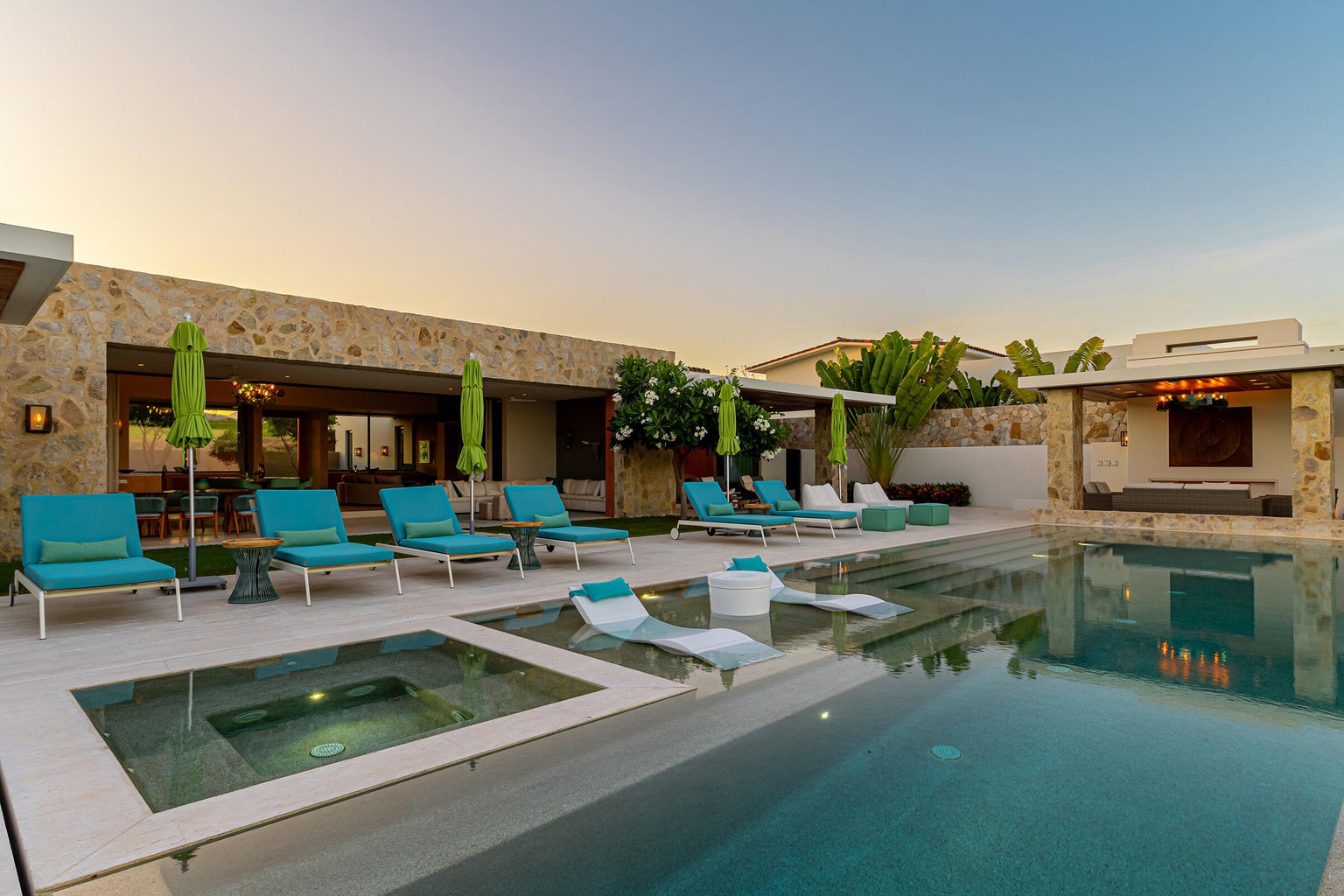 Pool Parque Querencia