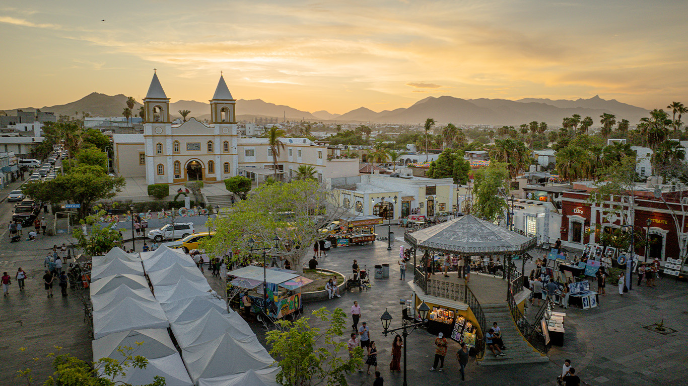 San José del Cabo Art District during Art Walk