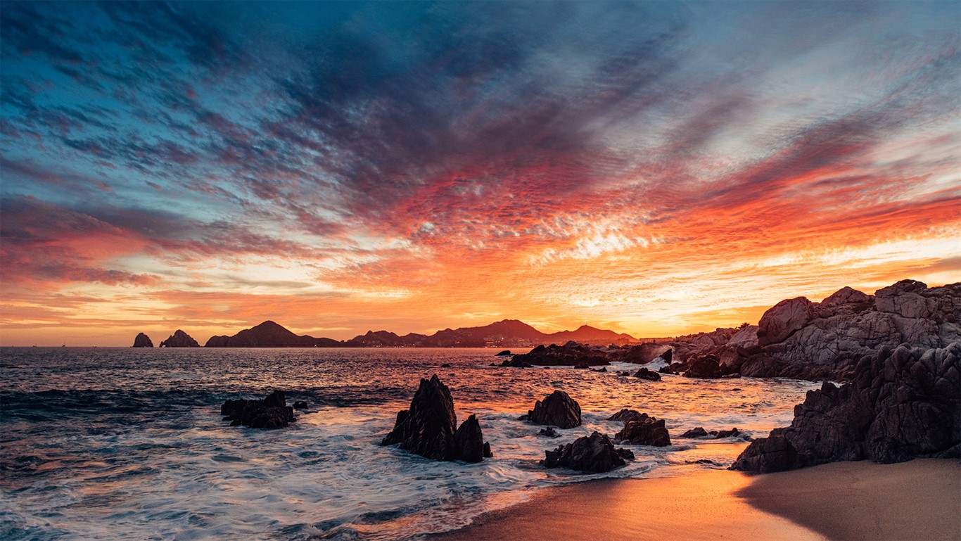 Los Cabos Condo Living: A Guide to Lifestyle & Investment