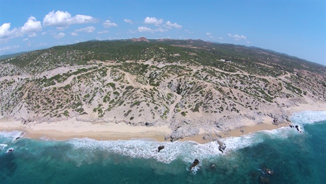 Investment Opportunities: Beachfront Land for Development in Los Cabos