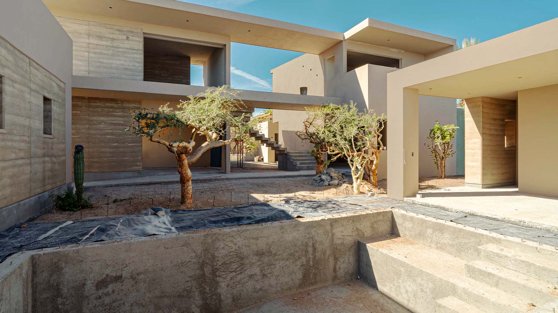 Pool and terrace at Casa Matacora La Paz